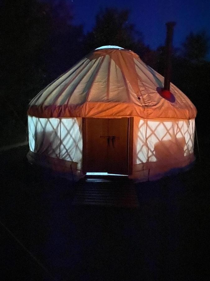 Mill Haven Place Glamping-Yurt 2 Haverfordwest Exterior foto